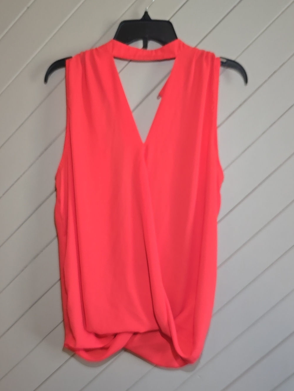 Sleeveless V-Neck Draped Tank Top - Coral Pink